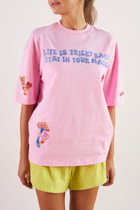 GO OUTSIDE TO LOOK INSIDE T-SHIRT PINK